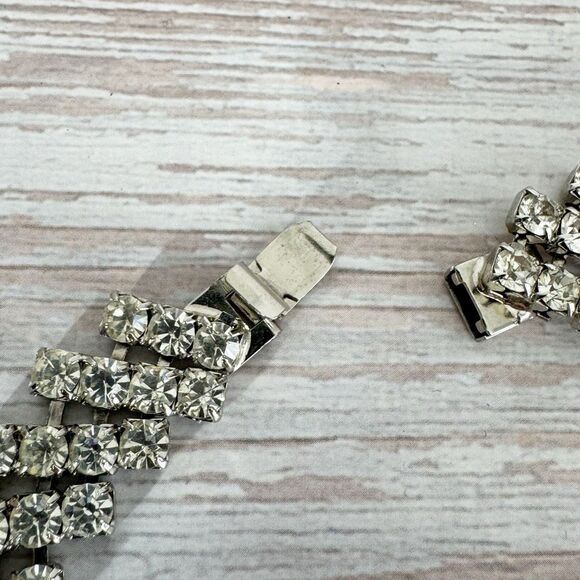 Vintage MCM Clear Crystal Accordion Choker Necklace Glamour Elegant Evening Wear - Picture 11 of 11